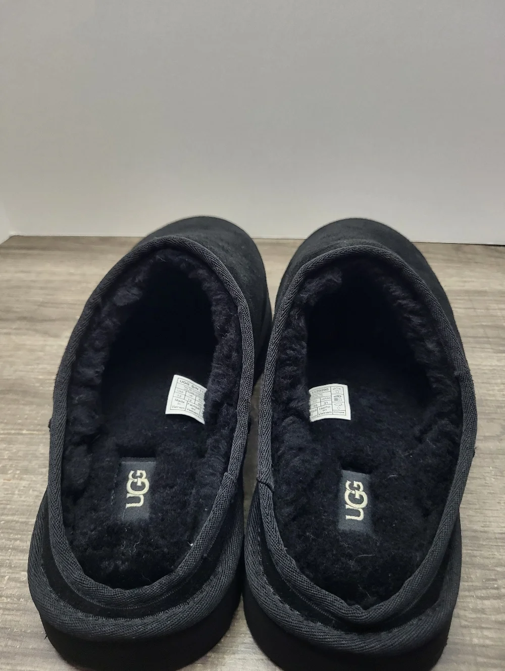 UGG classic slipon